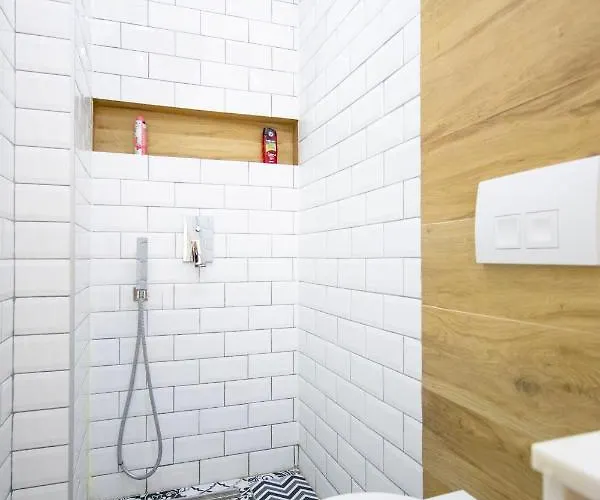 Center Modern App - The Nest