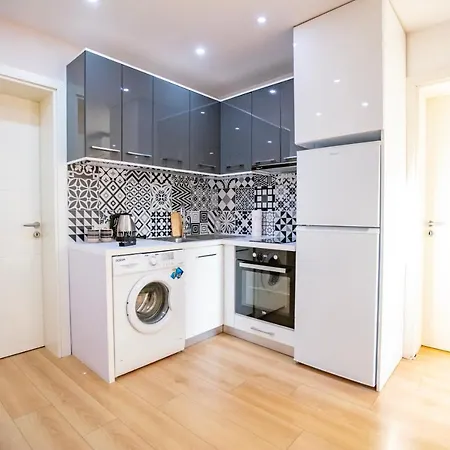 Center Modern App - The Nest Apartment
