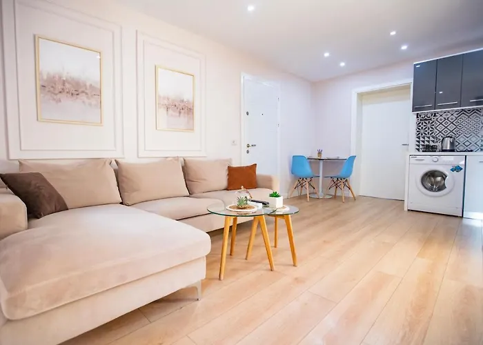 Center Modern App - The Nest Lejlighed